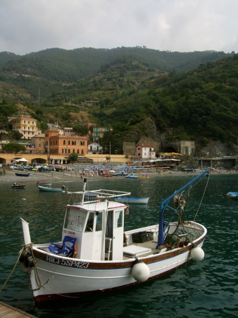 cinque terre boat