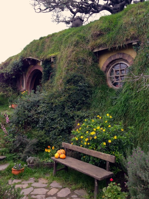 bag end bilbo and frodo baggins home