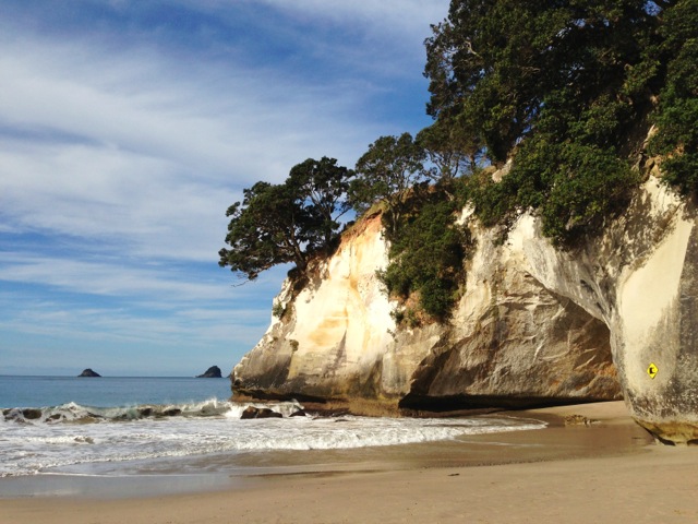 cathedral cove beach