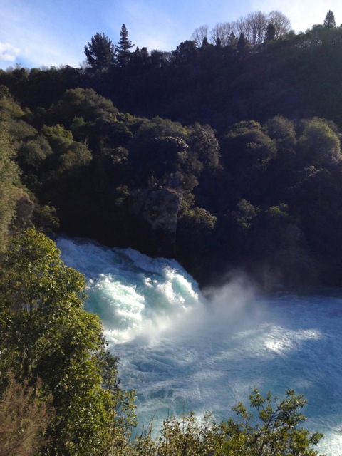 thundering huka falls