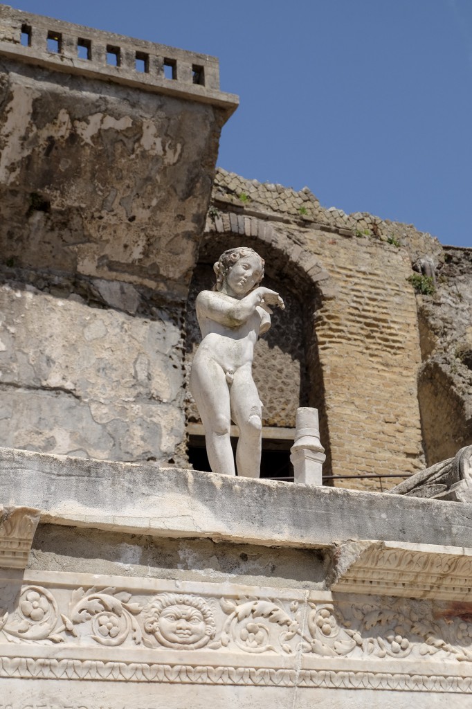 Herculaneum angel