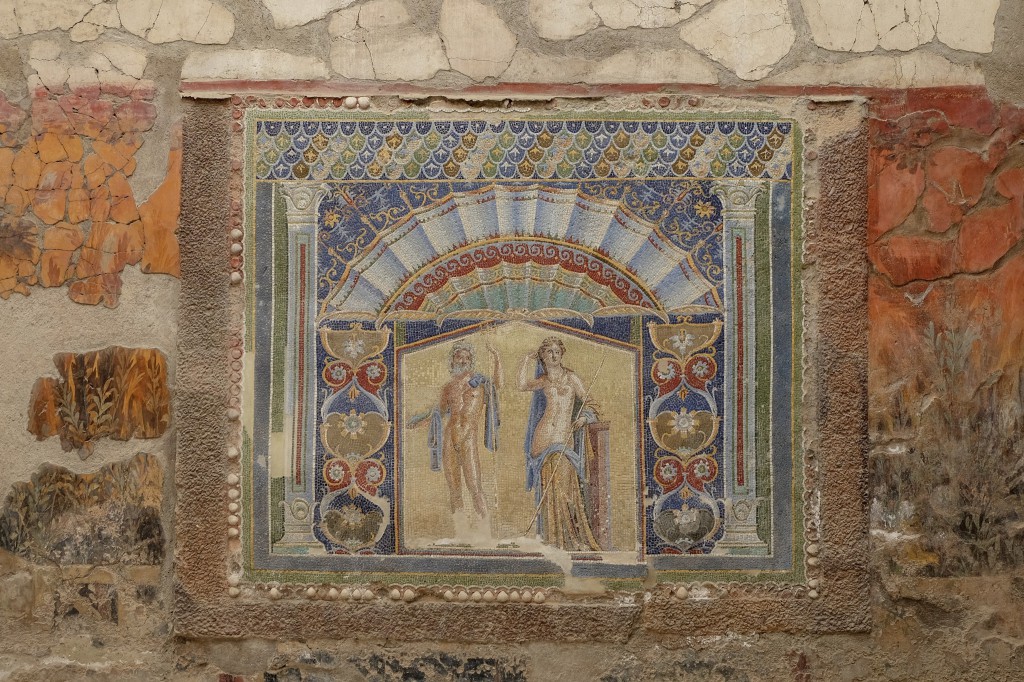 Herculaneum wall tile