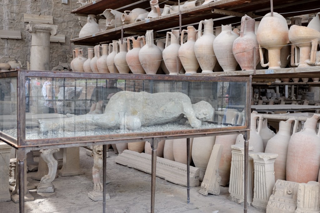 Pompeii artifacts